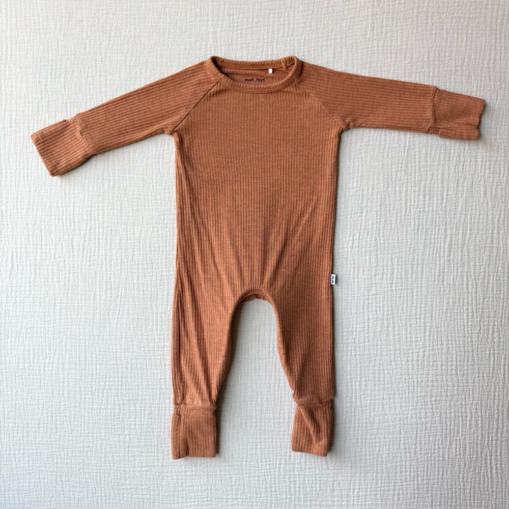 Little Sleepies Ribbed Crescent Zippy